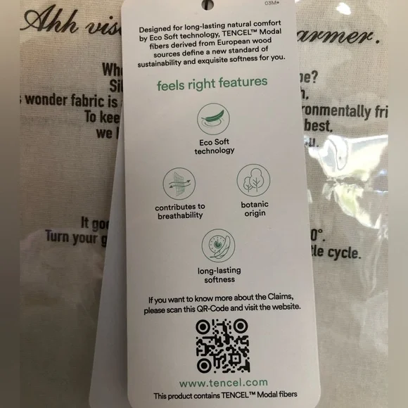 Guess Flare- Leg pant (S) - Picture 12 of 16